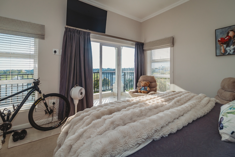 4 Bedroom Property for Sale in Kingswood Golf Estate Western Cape